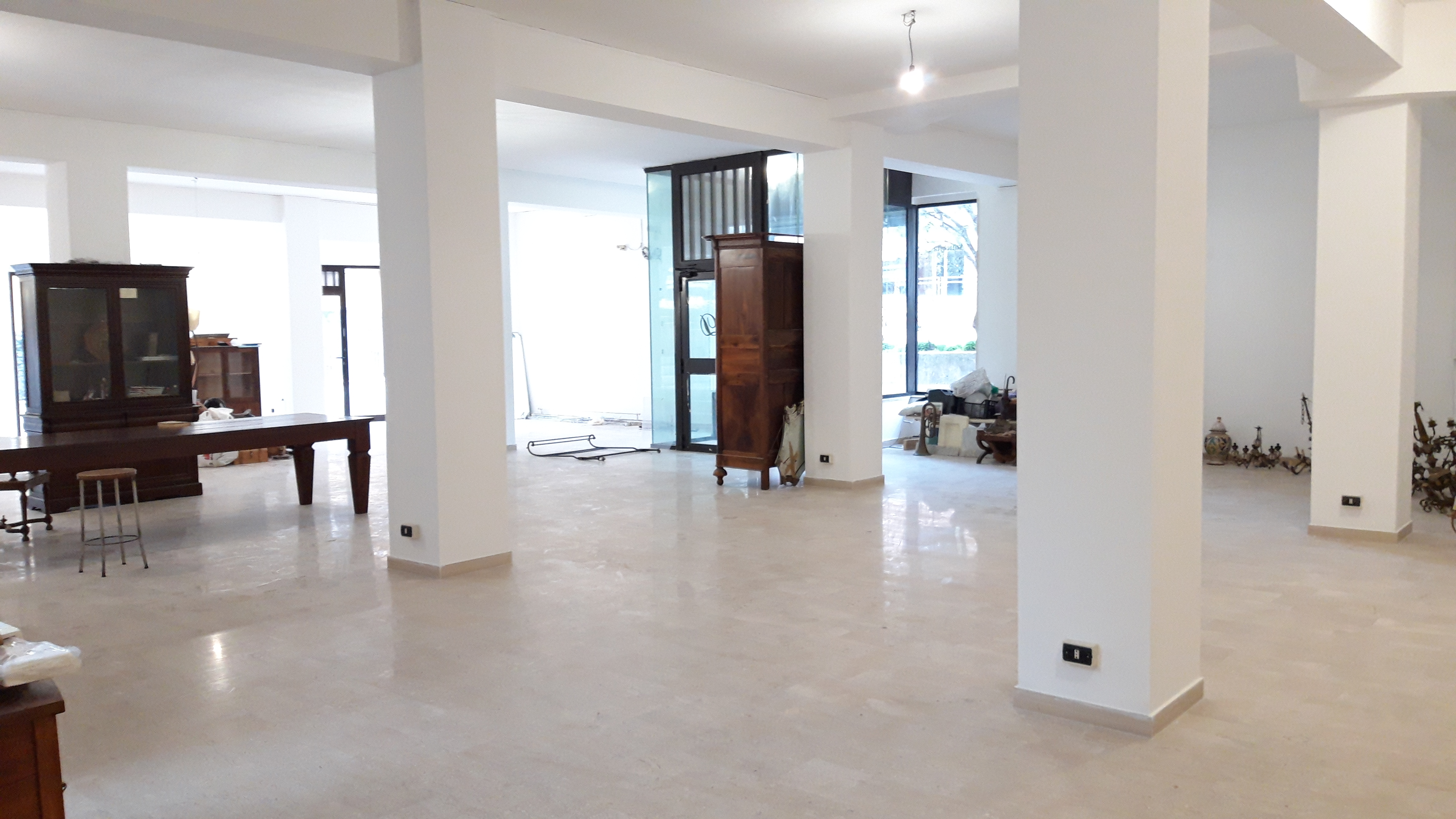 Bellissimo locale commerciale di complessivi 350 mq