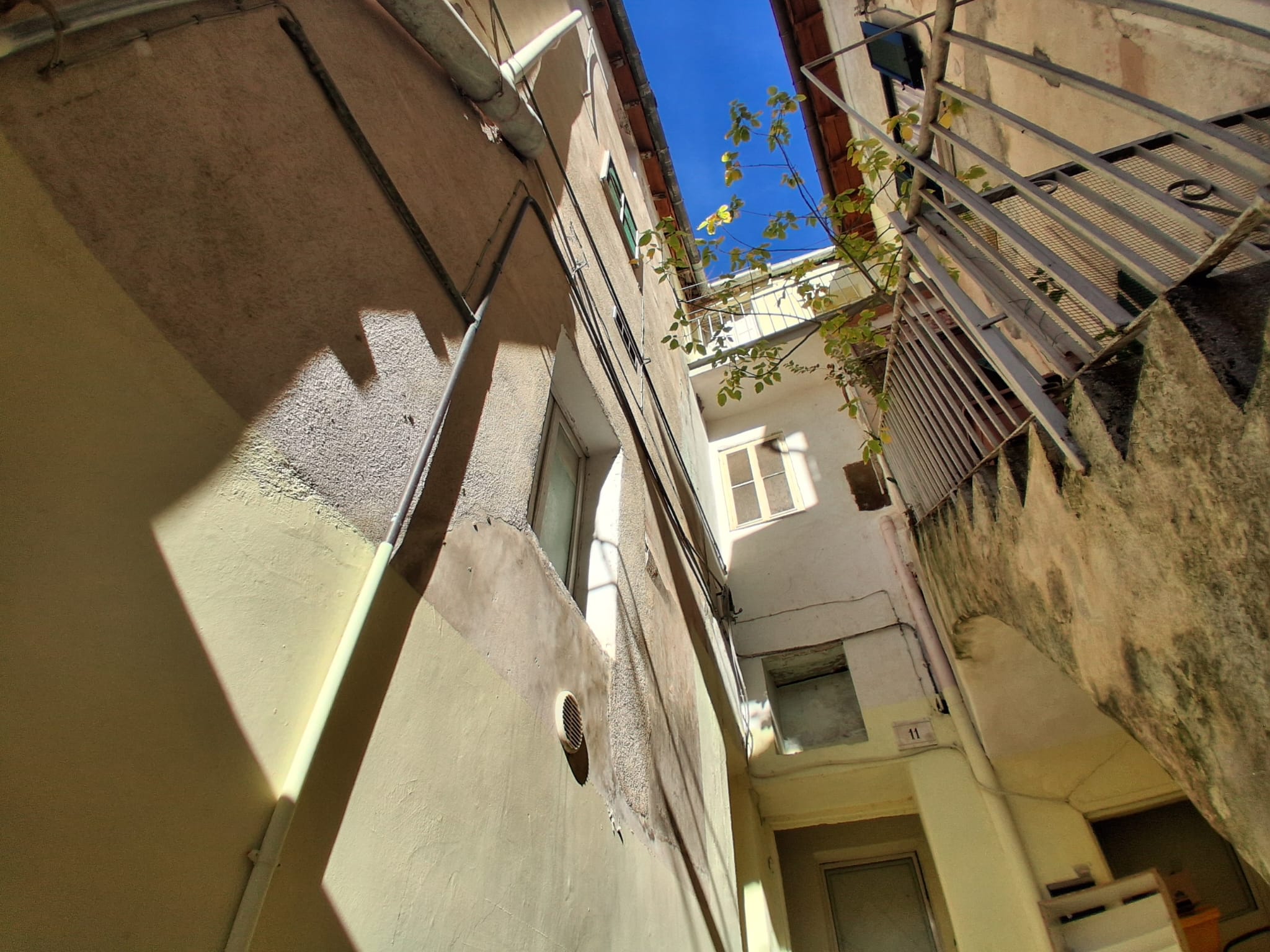 Cielo-terra da ristrutturare | Centro storico - Sulmona